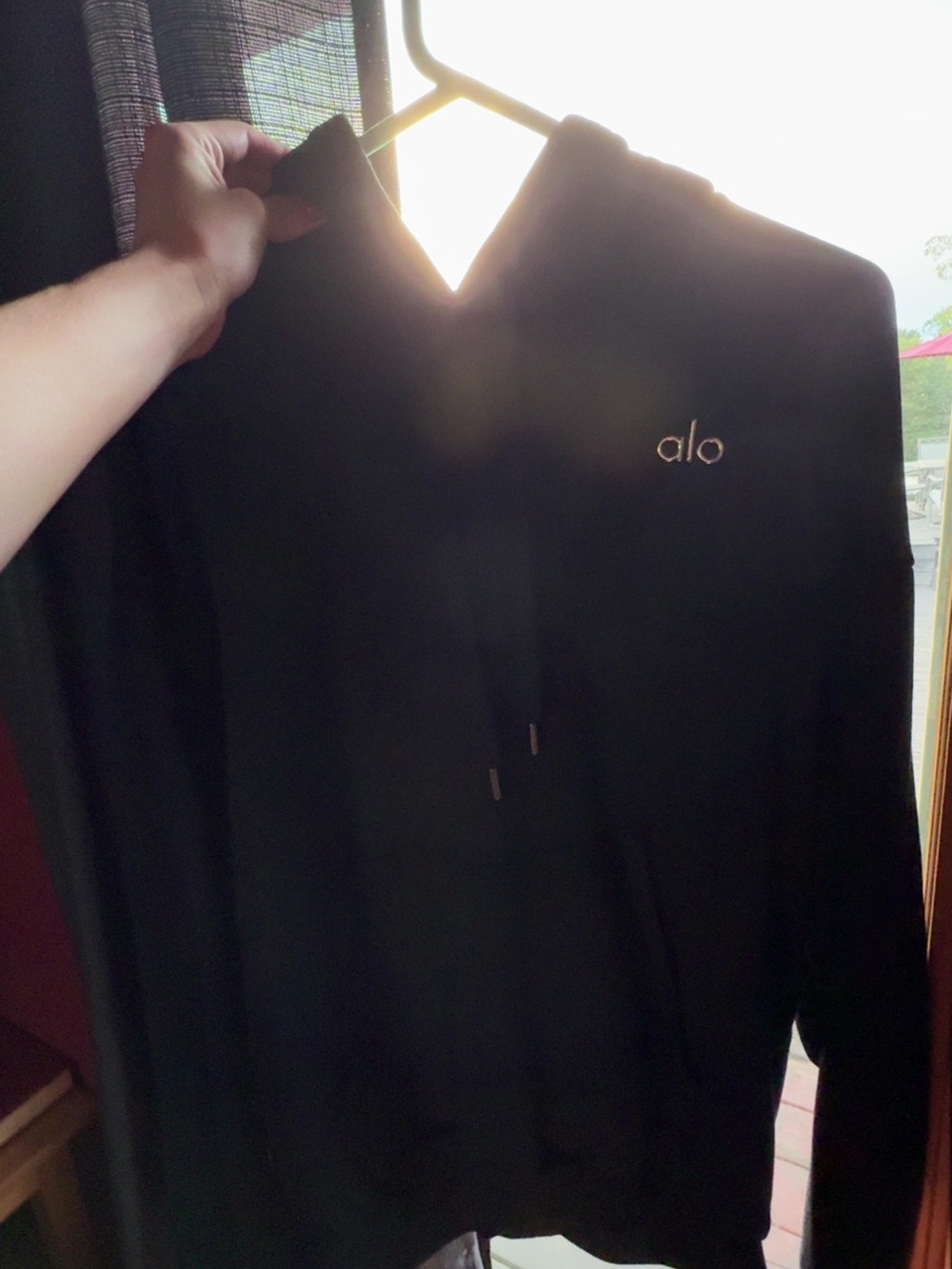 ALO Yoga Men's Black Crewneck Sweatshirt